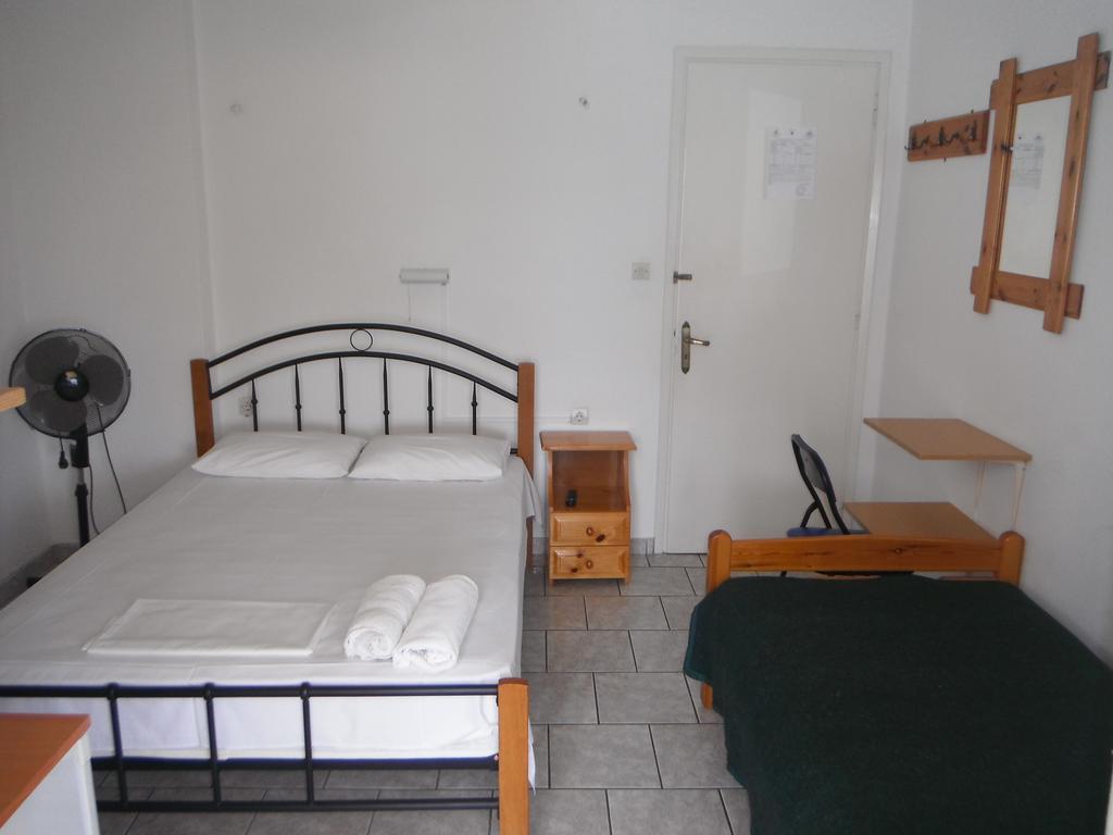 Orfeas Rooms Vaszilikí Szoba fotó